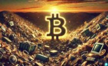 Logo bitcoin e una discarica
